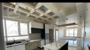 آپارتمان ۱۳۶ متر/ سالن پرده خور/لاله غربی