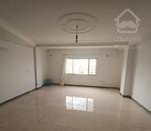 ۸۵متری طبقه۳ کلاکسرغربی  نزدیک جاده اصلی سندتکبرگ