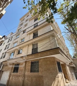 فروش آپارتمان ۱۳۰ متری ۳ خواب