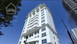 فروش ۱۱۲ متر در برج فاخر منطقه 22 دریاچه چیتگر