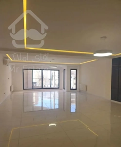 ۲۵۰ متر/۳خواب مستر/سالن بزرگ/ویو ابدی/قابل تهاتر