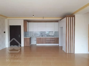 فروش آپارتمان لوکس لوکیشن عالی ، طبقه اول ، فوری