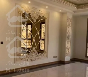 ۱۰۷متر جنت جنوب چهارباغ سالن پرده خور دو پارکینگ