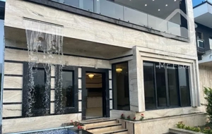 اجاره خانه فورلکس ۶۲۰ متری در قلب شهر