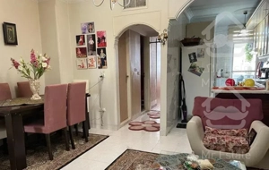 ۶۰متر/صادقیه/طبقه اول/سالن پرده خور