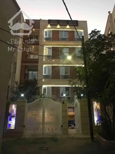 آپارتمان داراباد بسیار شکیل