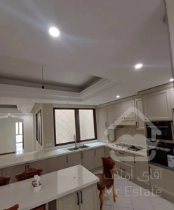 زعفرانیه ۲۴۰متر ۴خواب سوئیت دار ۳پارکینگ فول تراس