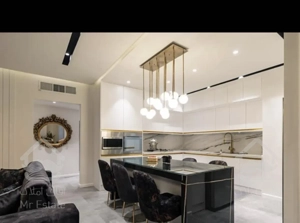 متراژ صد / بلوار پژوهش / دو خواب.