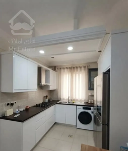 ۵۰ متر تک واحدی ۱۲ ساله آسانسور انباری خوش قیمت
