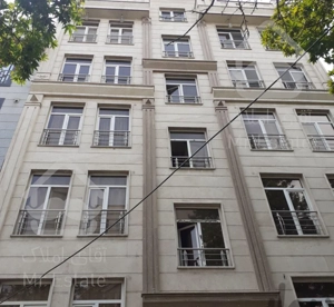 آپارتمان ۸۳ متری قنات کوثر