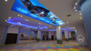 رونیکاپالاس آبشار /135مترسه خواب/تاپ لوکیشن منطقه