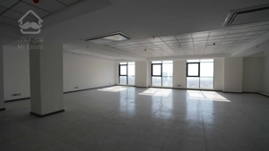 فروش واحد اداری 82 متری در رونیکاپالاس غروی باشرایط پرداخت تا پایان سال 1404