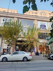 فروش اقساطی مغازه 40 متری در بهترین موقعیت طبقه اول رونیکامال