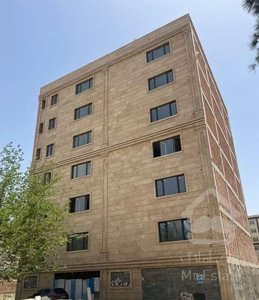 آپارتمان ۱۱۰ متری سنددار