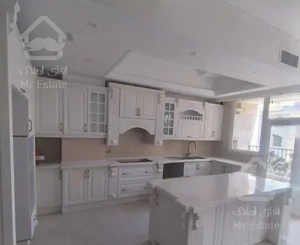 ۲۱۰ متر ۳خ۲ پارکینگ بلوار فردوس