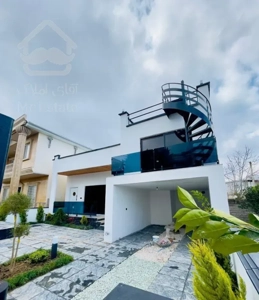 نیم پیلوت/نما مدرن/سندتکمیل