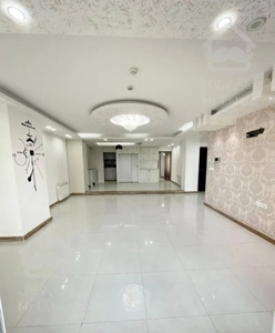 ۱۲۰متر آپارتمان تک واحدی رو به آب