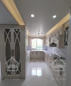 بیمه ۱۰۷ متر سه خواب / سالن پرده خور / فول