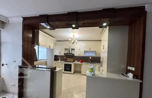 اوایل هنرستان * همکف * ۱۳۵متر با ۵۰متر حیاط