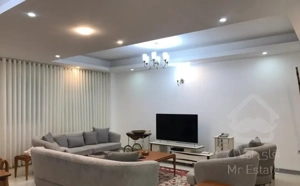 فروش آپارتمان ۱۳۰ متر ۲ خواب طبقه اول پشت طبرستان