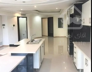 ۱۱۷ متر / دوخواب / ۲ پارکینگ / شهران شمالی