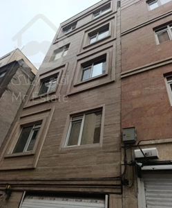 ۴۰ متر آسانسور دار تک واحدی «۱۶ متری امیری »