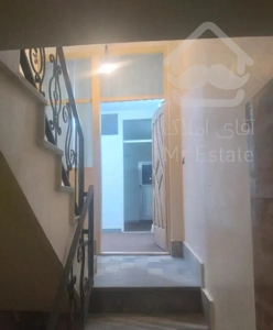 ۵۰ متر طبقه اول