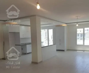 ۹۲متر/فول امکانات/خوش نقشه/روبه آفتاب/شقایق