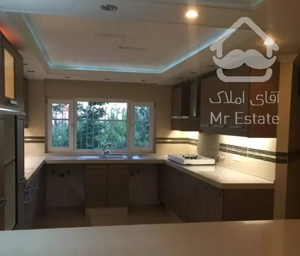 ۳۰۰متر ۴خواب