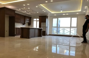 ۱۰۰ متری/فول امکانات/بازسازی شده/۴ باغ