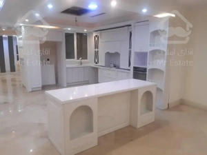 125 متر کلید نخورده تاپ لوکیشن اختیاریه جنوبی