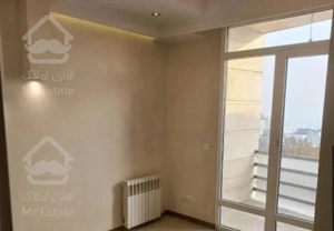 ۱۴۰متر فرمانیه۲خواب کلید نخورده