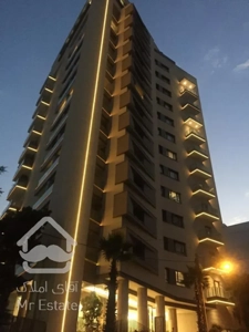 ۲۲۰ متر/ ۳ خواب / اثر هنری / استخر/لوکیشن تاپ