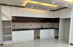 آپارتمان ۱۲۳ متری تک واحدی شهرک غرب