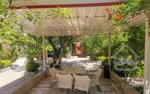 ۸۳ متر در برج باغ طرشت