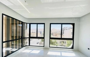 اقبال/۱۰۰ متر/نوساز/دومعبر/گرمایش از کف