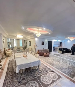 فروش آپارتمان ۱۳۷ متر۳ خواب تکواحدی آلاله شرقی