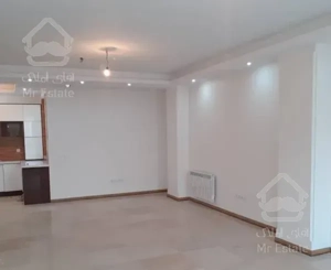 ۸۲متر/روبه افتاب/۷ساله