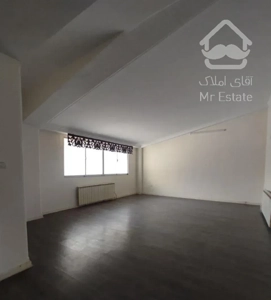 ۱۱۰متر طبقه ۱ و نیم، مجرد و خانواده