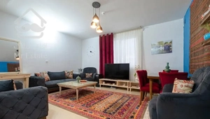 دو طبقه روی پیلوت // خیابان سعادت