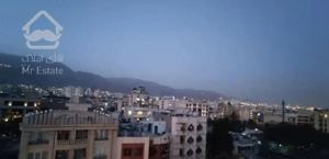 دیباجی. ۱۸۰متر.۳خواب. ویو  . تک واحدی