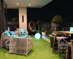 اپارتمان۱۲۵متری‌همکف‌با‌حیاط۱۲۰متری چهارباغ‌بالا