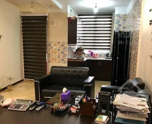 70 متر سند اداری بر کاشانی تخلیه