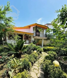 ویلاباغ سرسبز ۳۰۰متری۳خوابه مبله‌کامل سندشیش‌دانگ