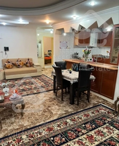 آپارتمان ۱۱۷ متری طبقه اول جلو