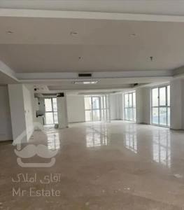 فرمانیه  ،  ۲۴۰ متر  ،  ۴ خواب  ،  تک واحدی