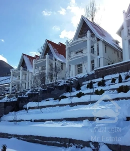 فروش خانه ویلایی ۴۲۴ متری ۵ خوابه