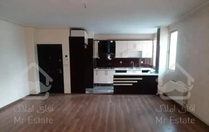 ۸۲متر /مالک اشتر /خوش نقشه