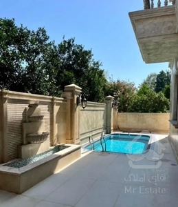 ویلا ١٠٠٠ متر کلاسیک نوساز استخردار شهرک امیردشت