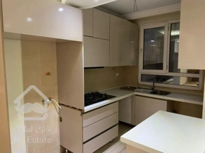 ۸۰ متری،دو خواب،ورزی شمالی